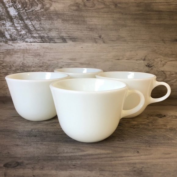 CLASSIC - Pyrex White Mugs Set of 4 - Picture 4 of 7